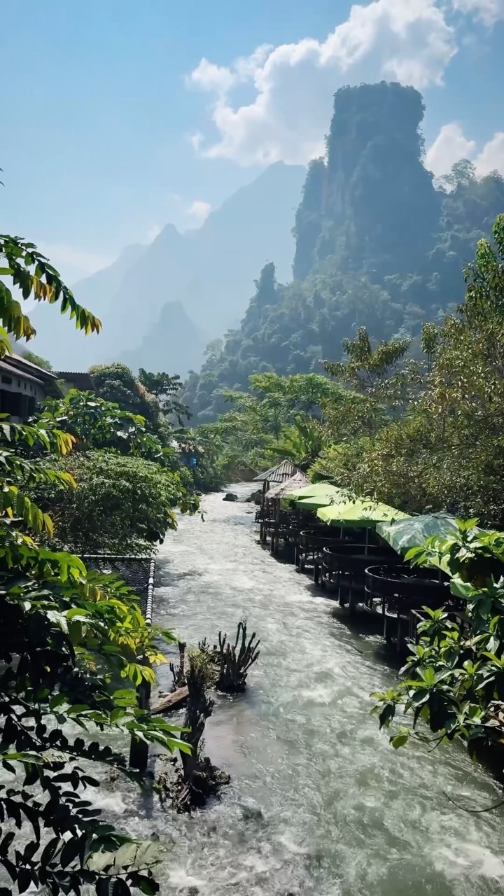 2 Places in Laos