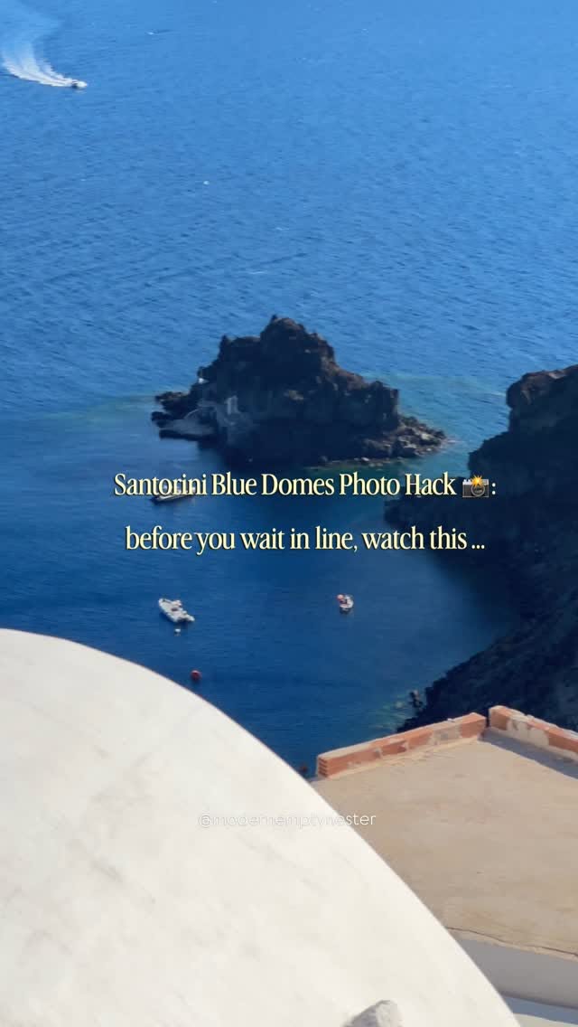 Santorini's Blue Domes: Photo Spots