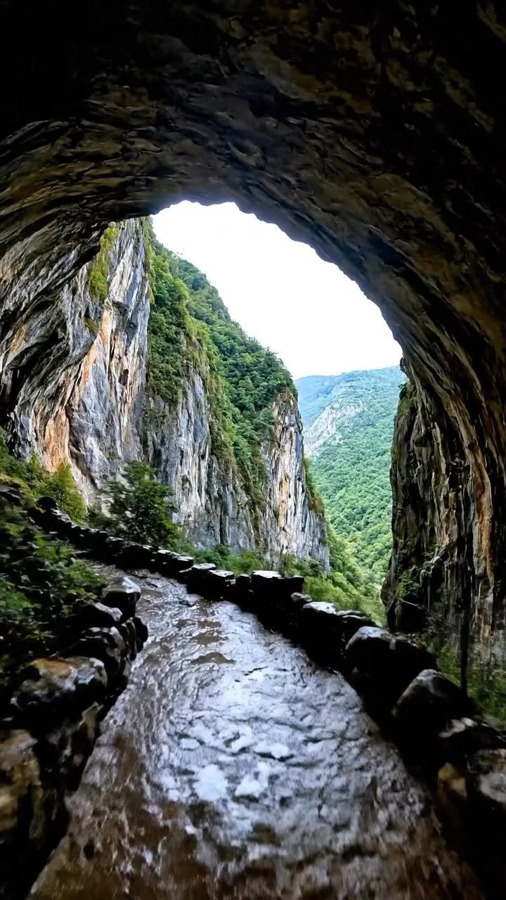 Crete's Cave Of Agia Sofia Features Chapel