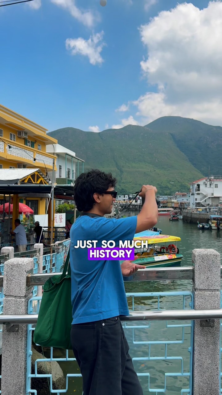 Hong Kong Day Trip: Buddha, Monastery, and Fishing Village