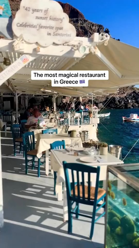 Santorini Restaurants Offer Spectacular Sunset Views