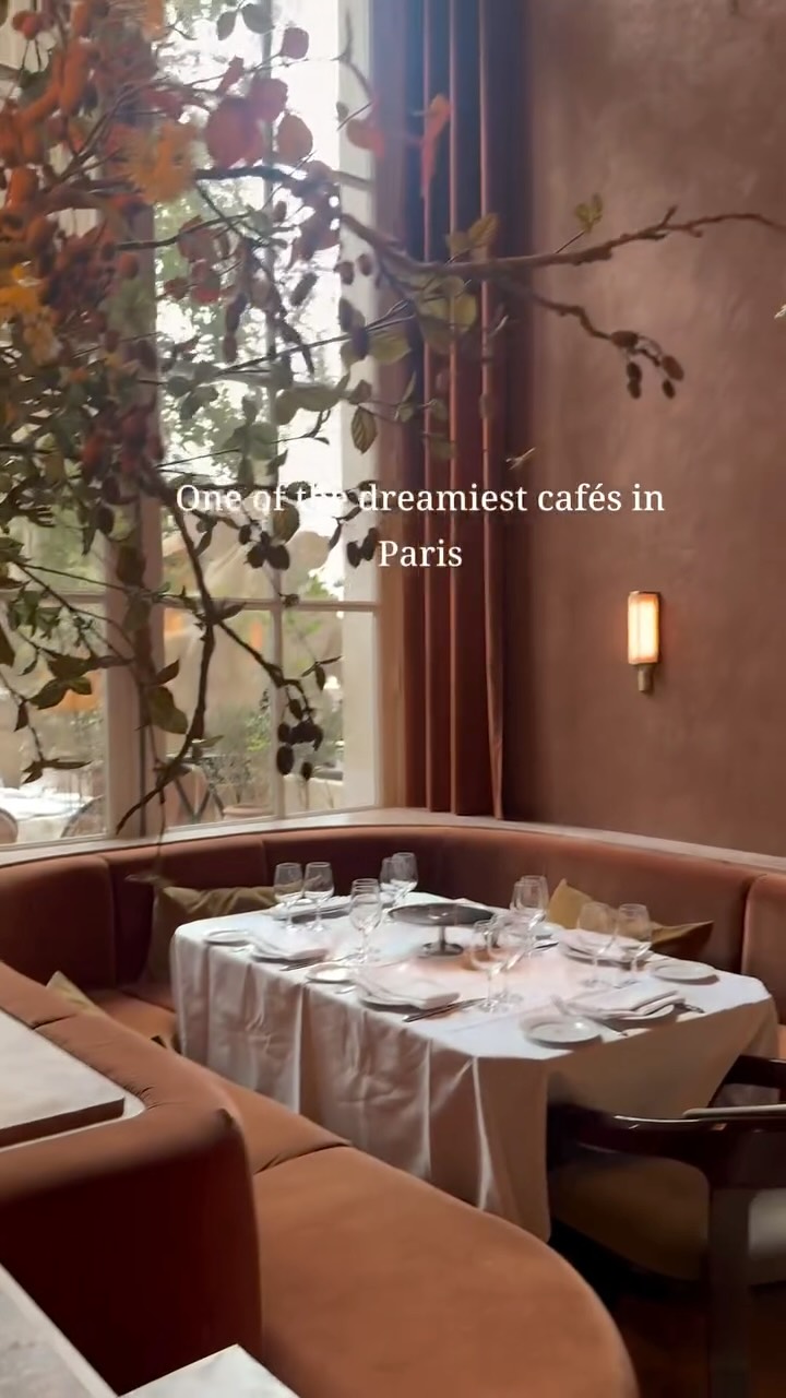 Paris Cafe's Belle Époque Glamour