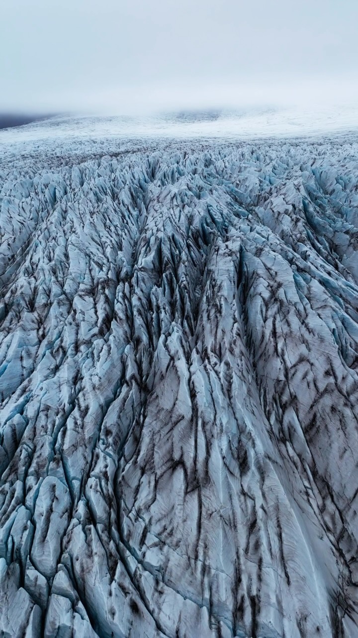 Svínafellsjökull Glacier's Dramatic Ice Formations