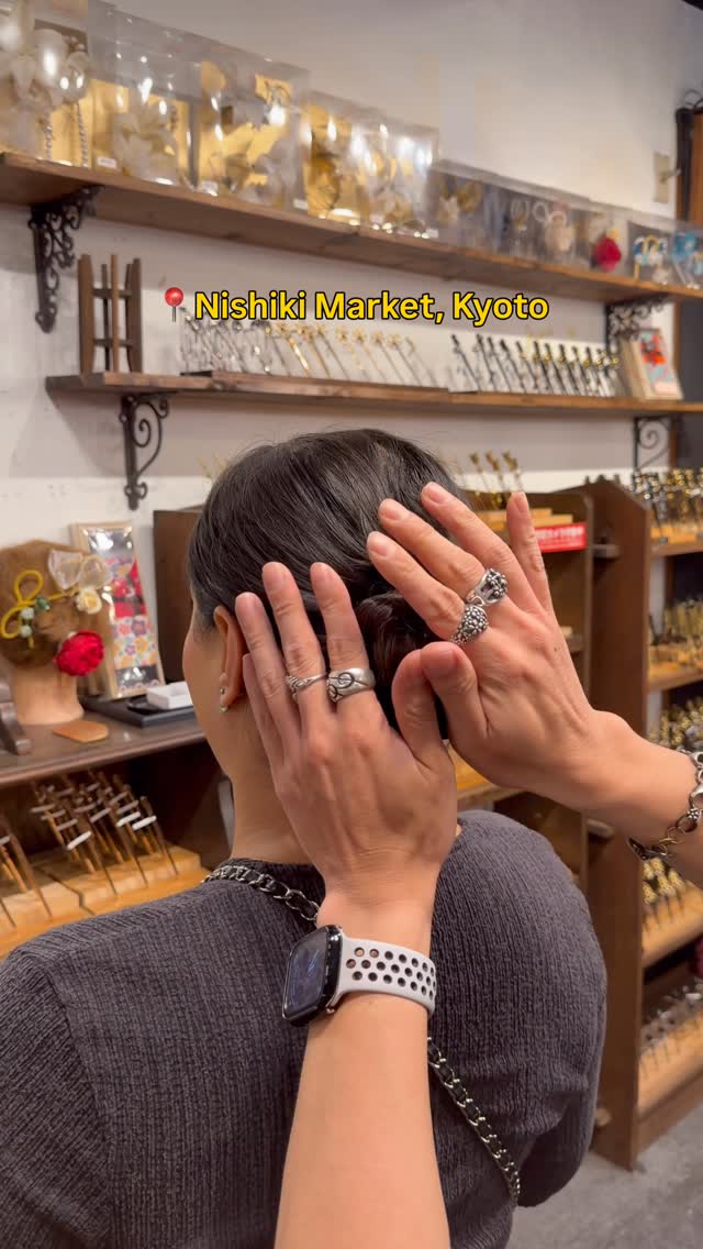 Kanzashi Hairpins And Styling In Nishiki Market