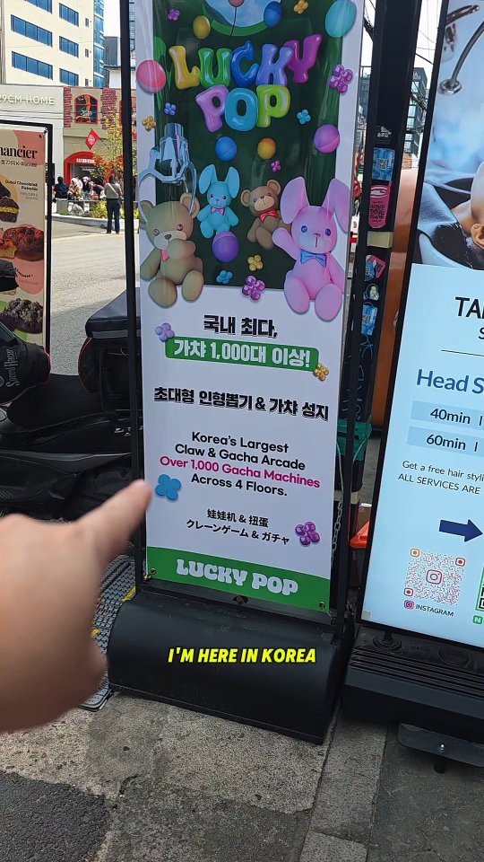 South Korea's Largest Claw Machine and Gacha Arcade