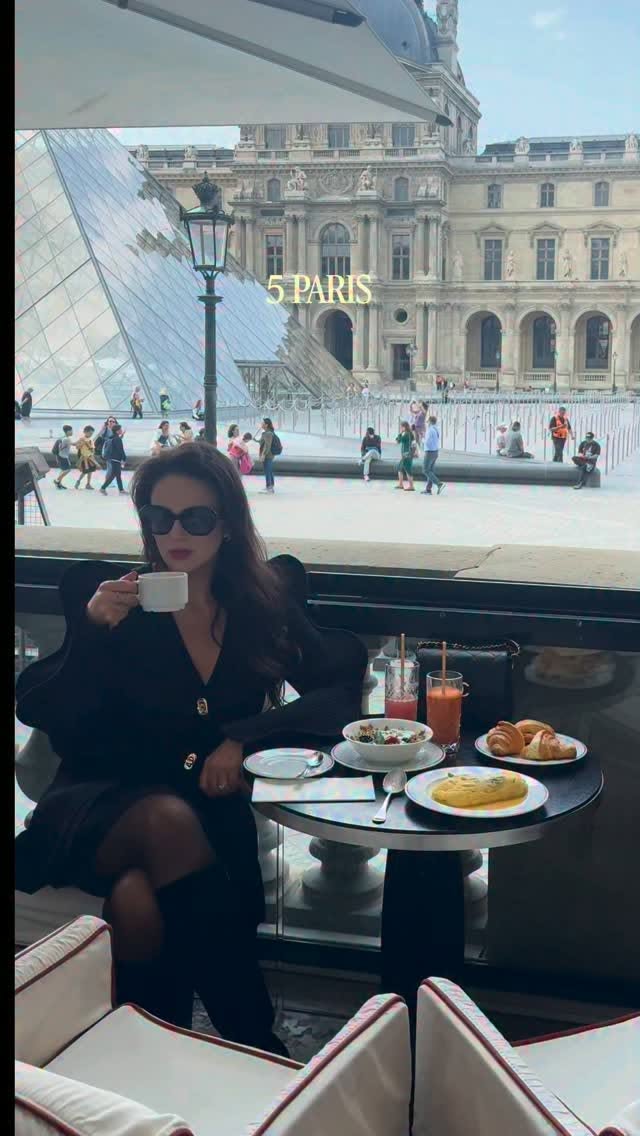 Paris Restaurants Offer Glamour, Views, and Bistros