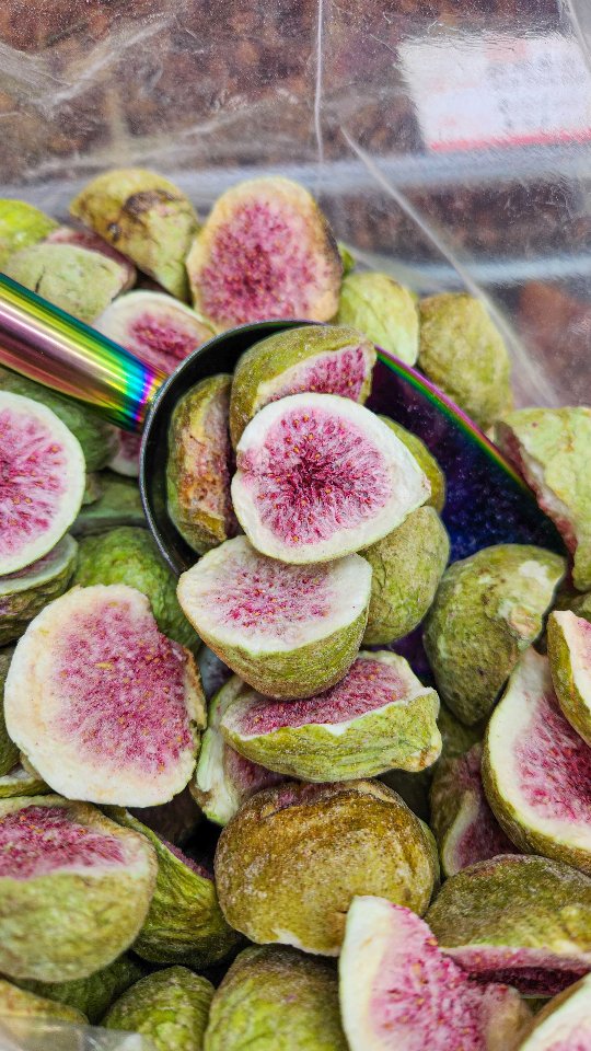 Chinatown's Foodie Planet: Dried Fruits & Snacks