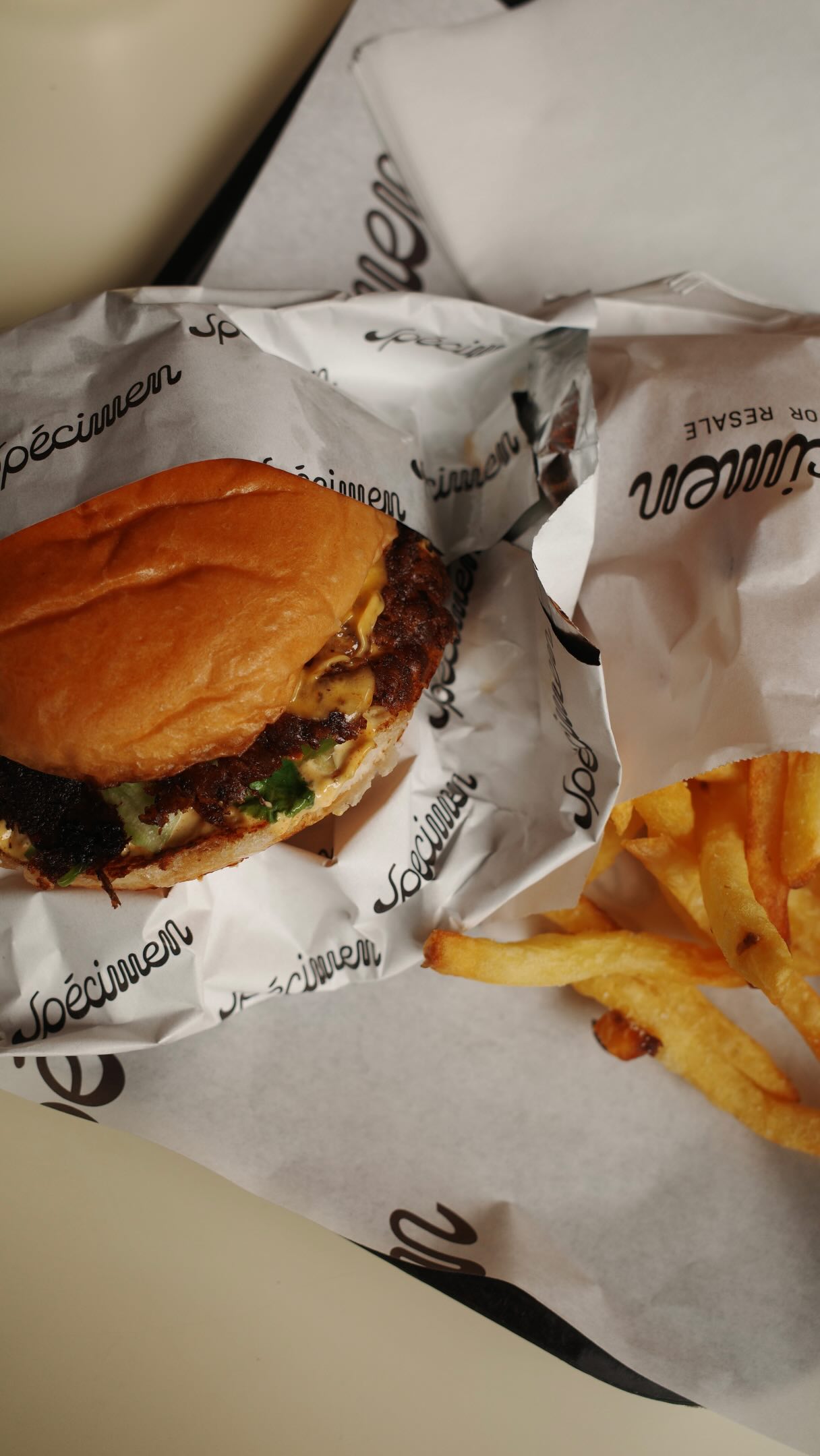Paris's Top-Rated Burger Destination