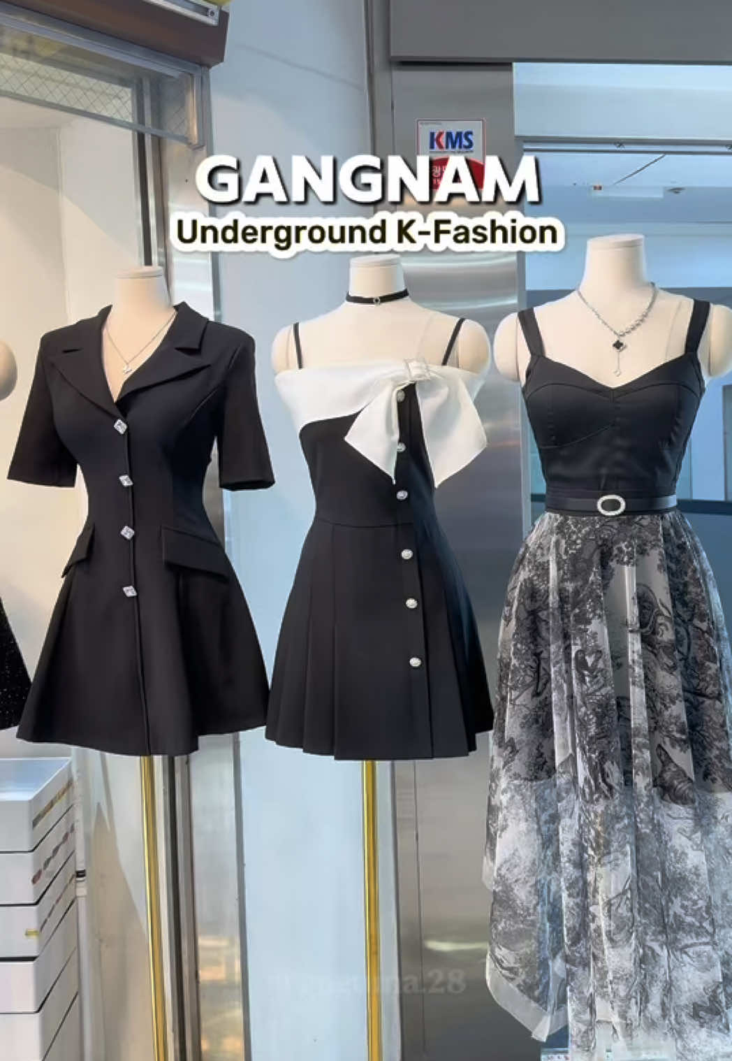 Gangnam Station Offers Trendy Underground Fashion
