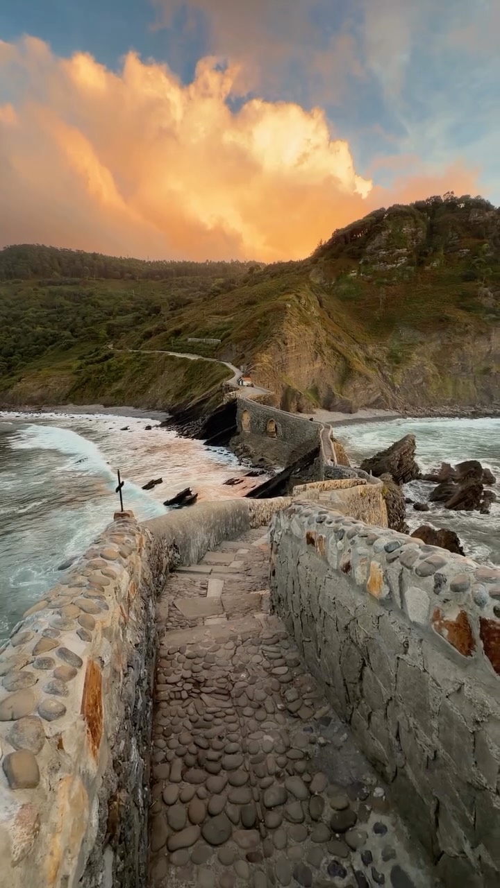 San Juan de Gaztelugatxe: Dragonstone Island