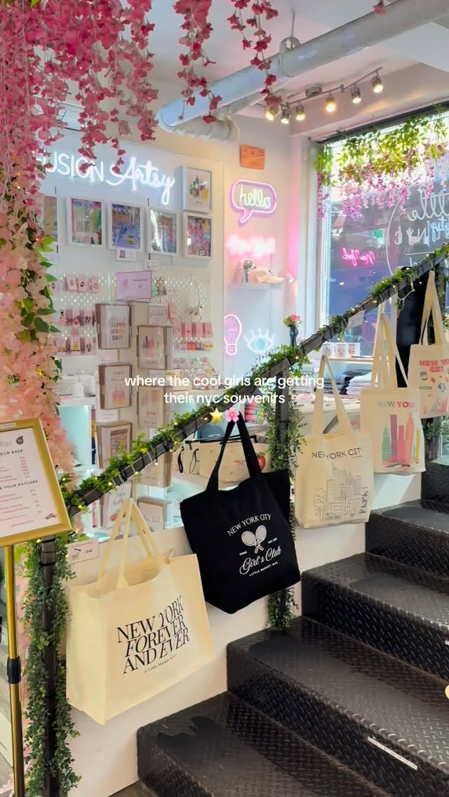 New York City Souvenir Shop Sells Customizable Charms