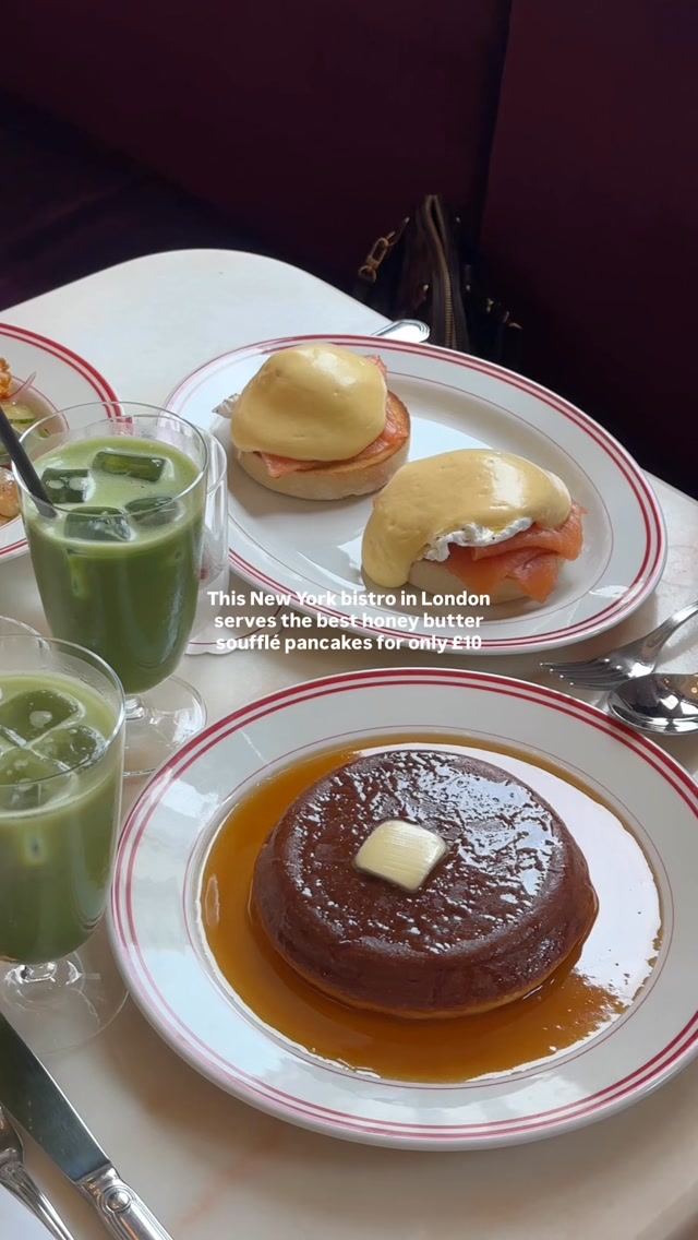 Ronnie's Showcases Honey Butter Soufflé Pancakes