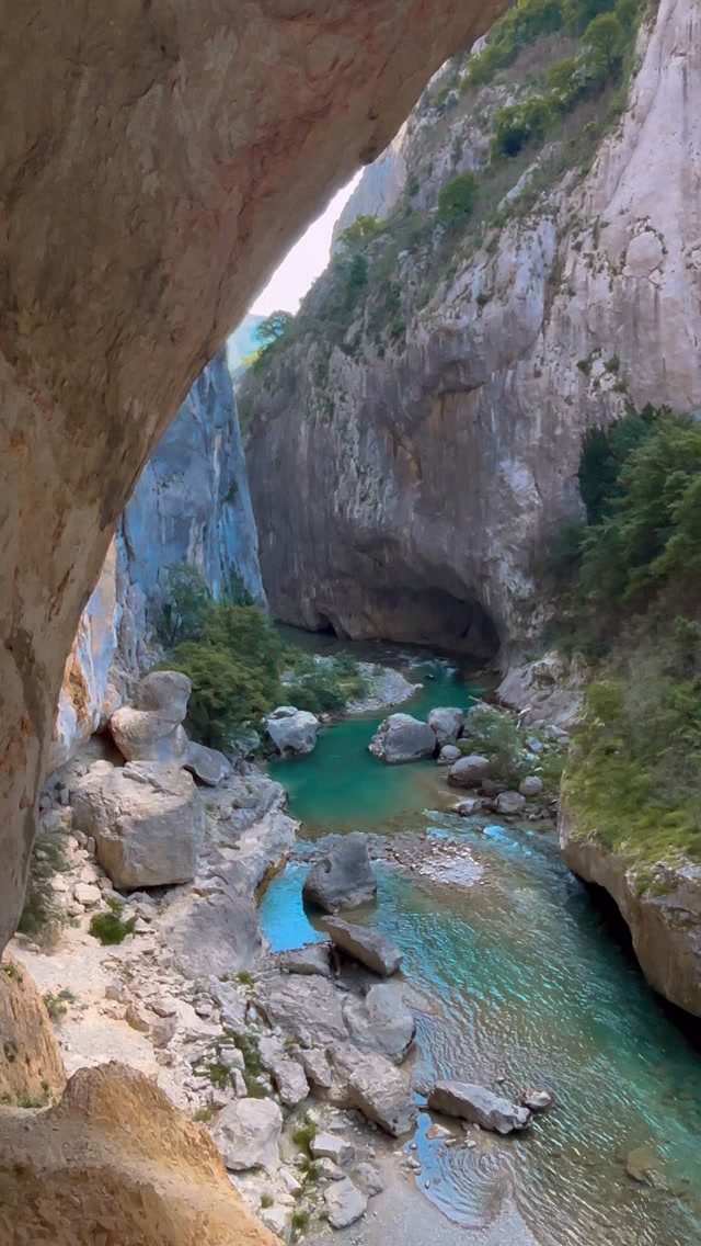 Verdon Gorge Hike Through Tunnels