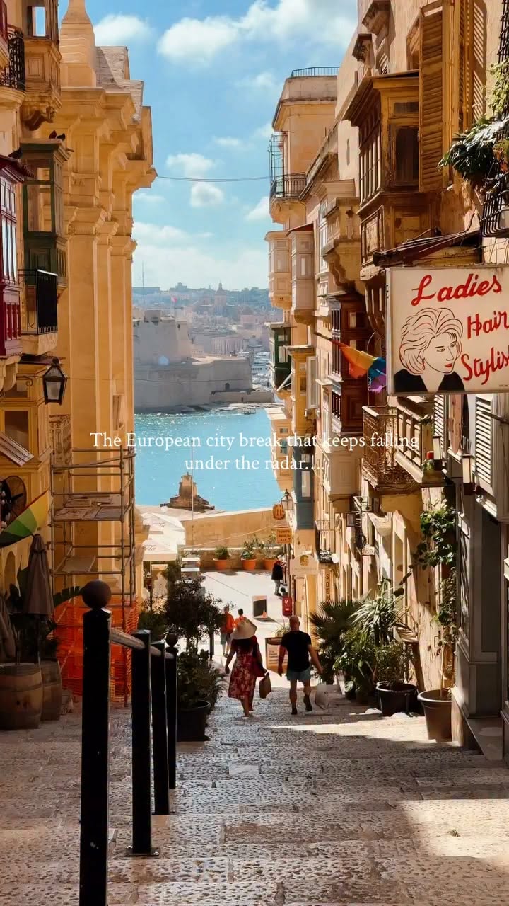 Valletta's Historic Attractions and Scenic Views
