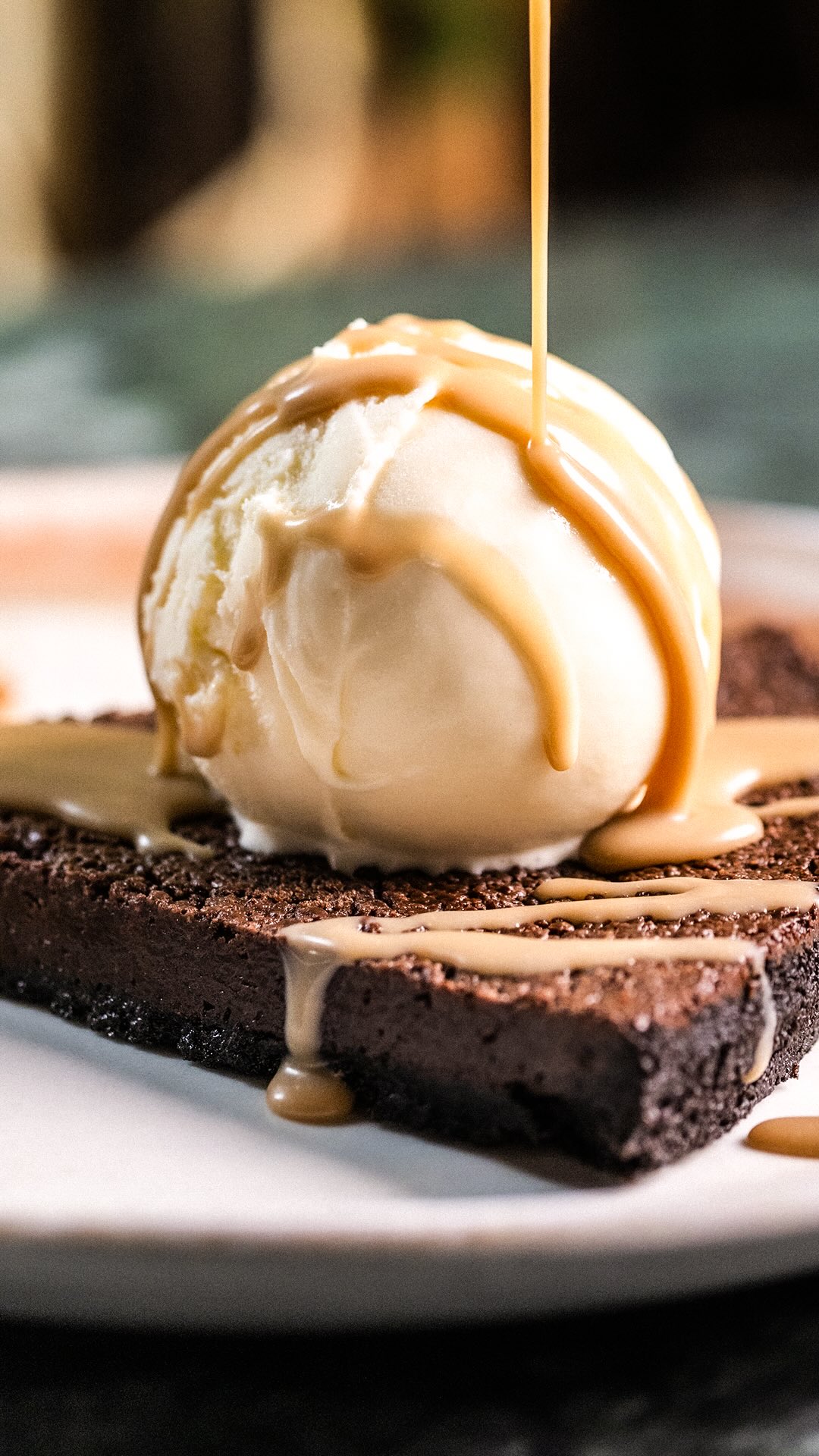 Beluga and Av. Pdte. Masaryk Chocolate Brownies