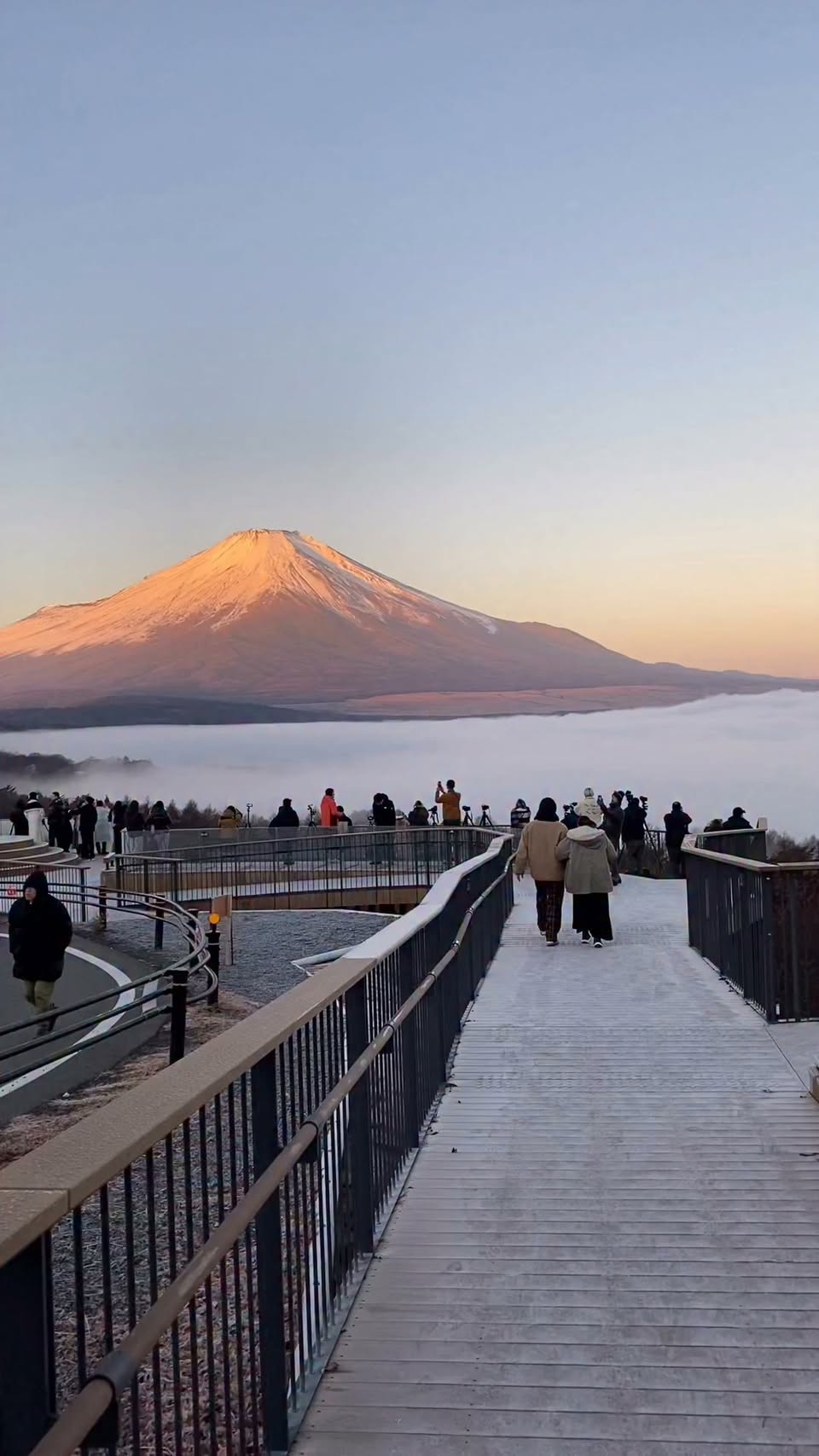Views Of Mount Fuji From Fujiyoshida & Yamanakako