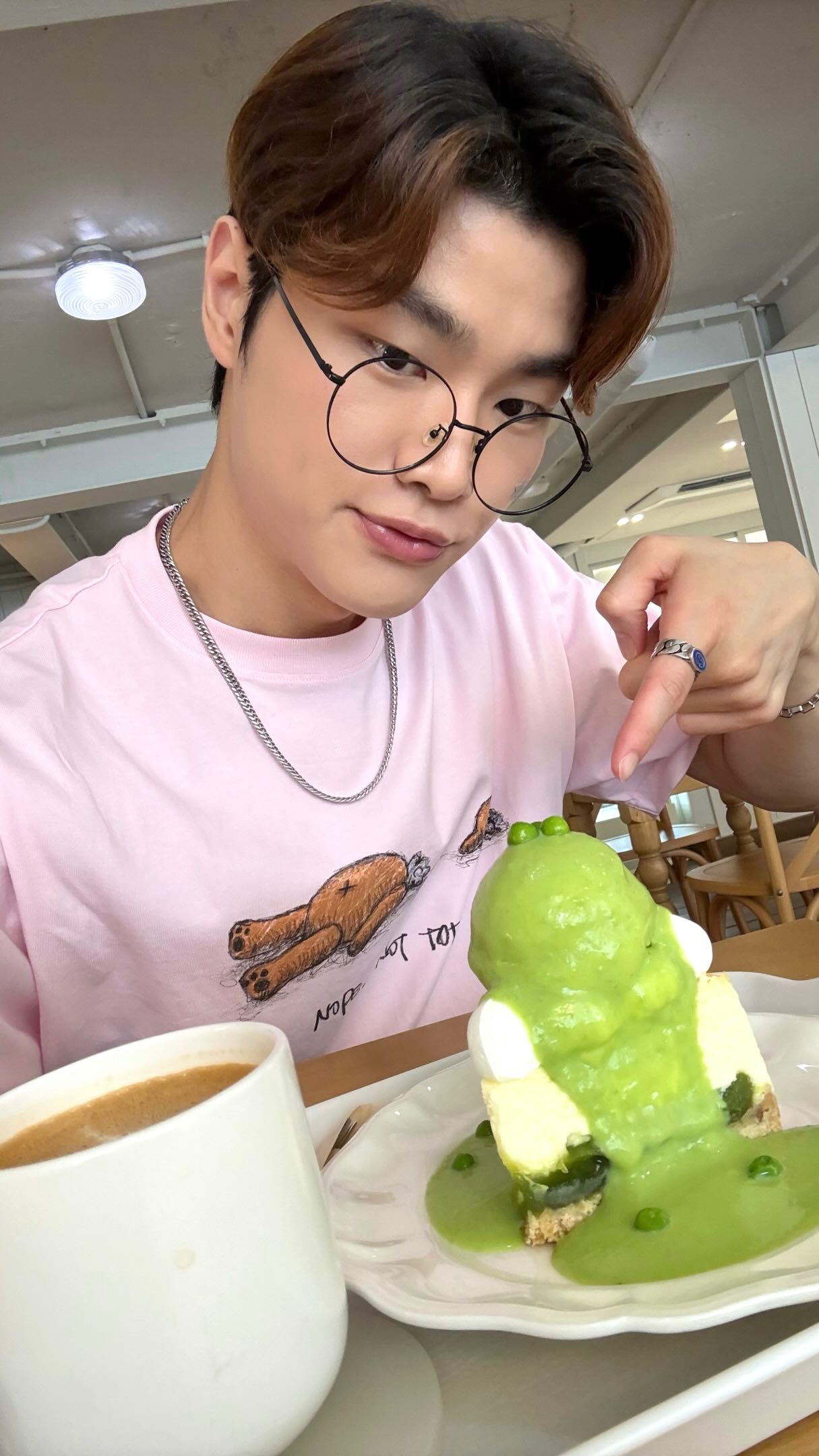 Seoul Cafes and Restaurants: Tonkatsu and Cheesecake