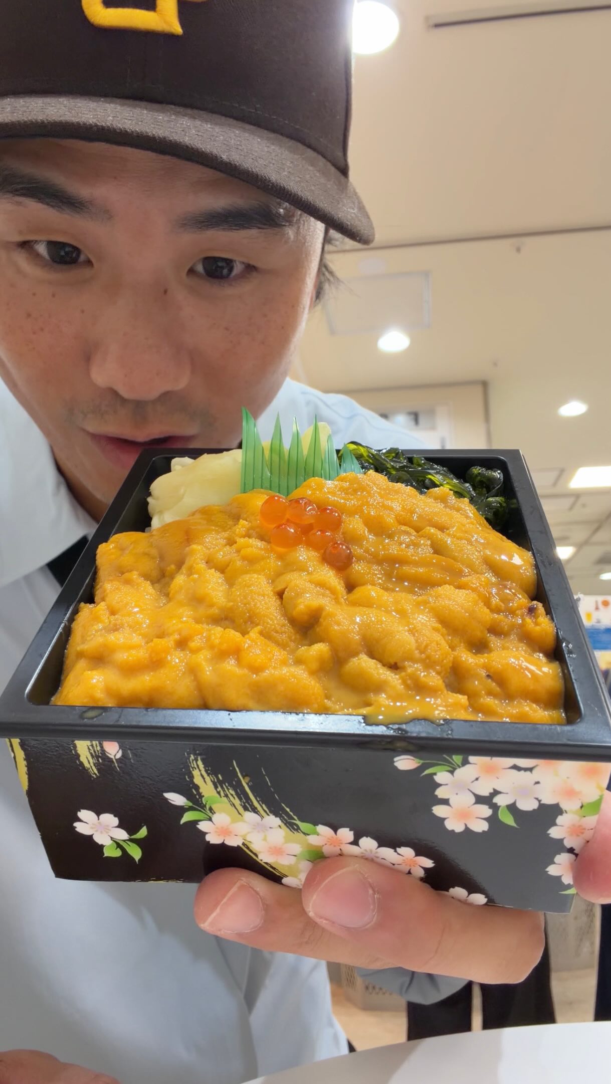 Tokyo's Seafood Markets Offer Affordable Sea Urchin