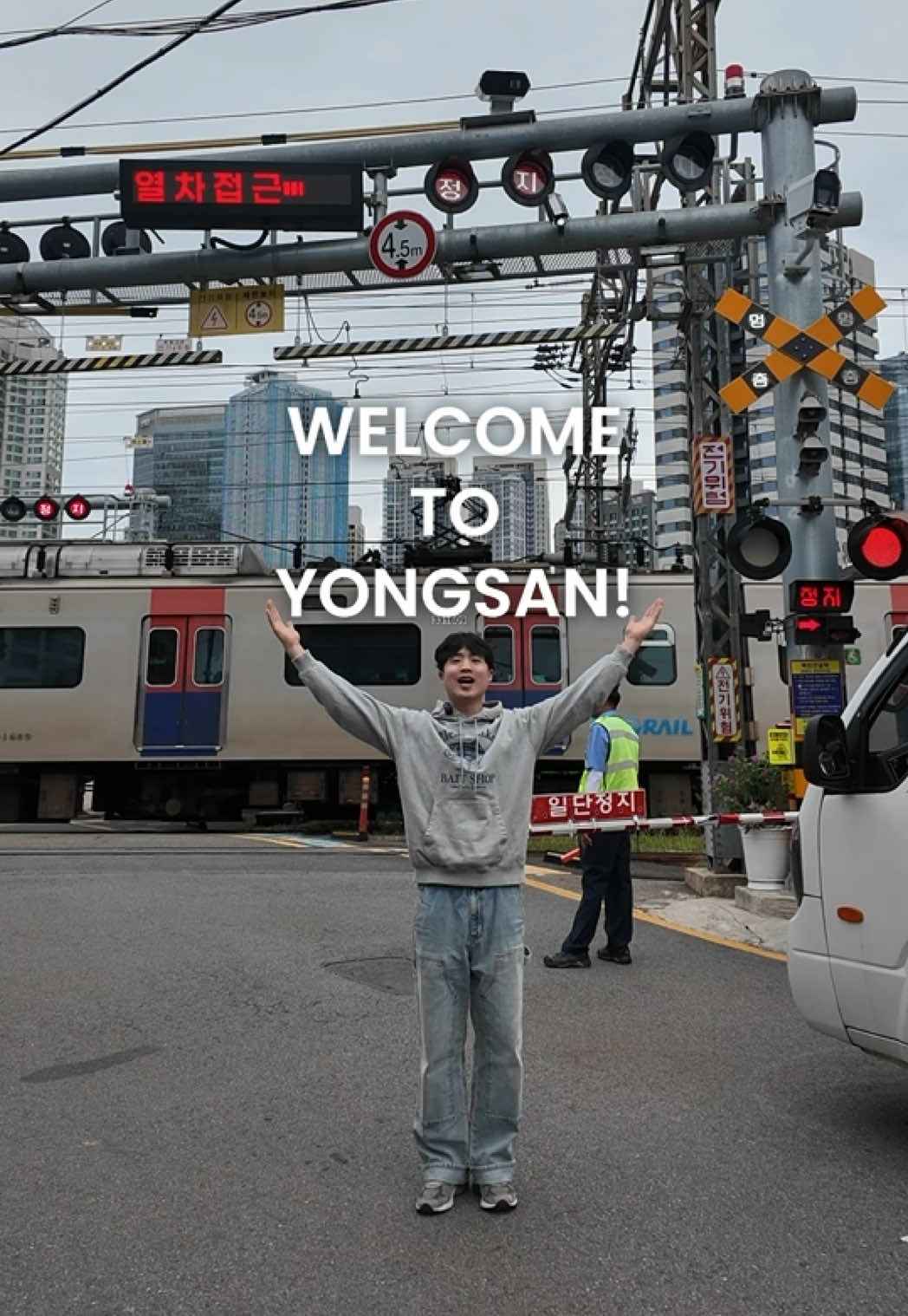 Yongsan: K-Drama Sites and Modern Cafes