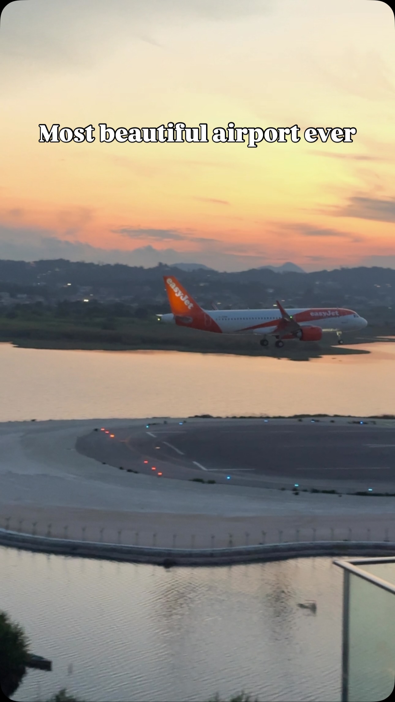 Corfu Airport's Scenic Sea Landing Approach