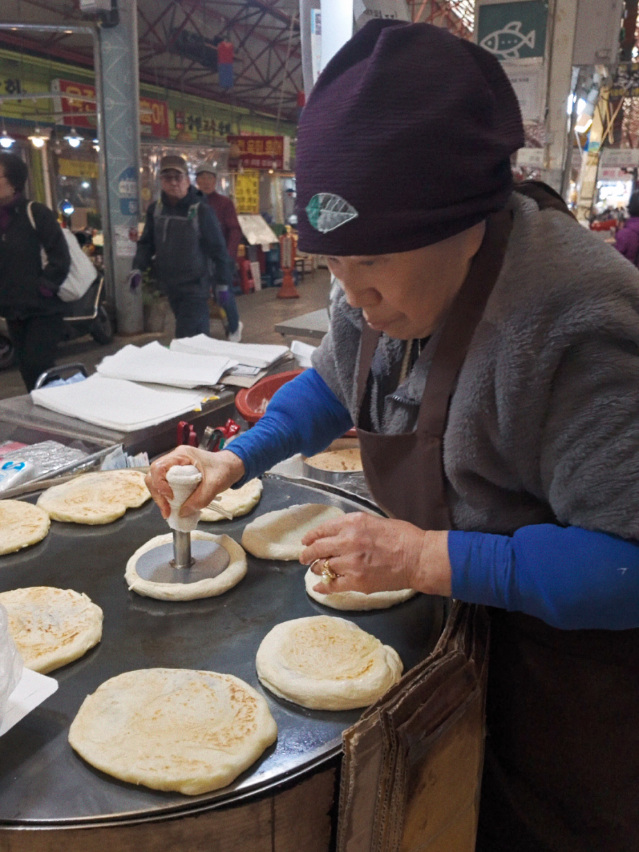 Grandma's Savory Hotteok at Seoul Jungang Market