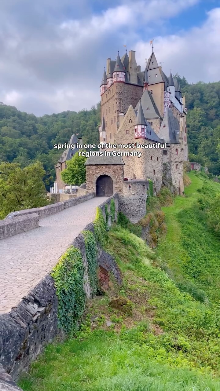 Moselle River Castles And Fairytale Towns