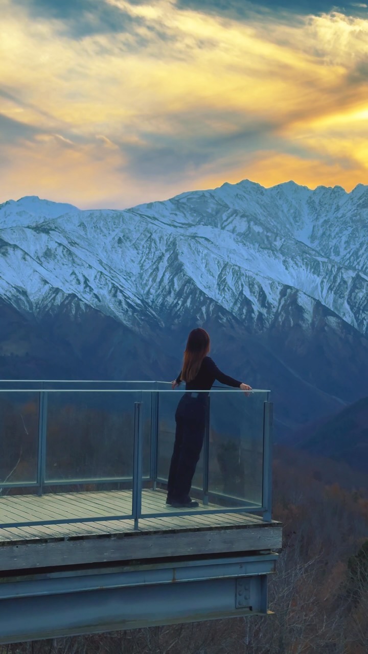 Hakuba's Autumn and Winter Mountain Scenery