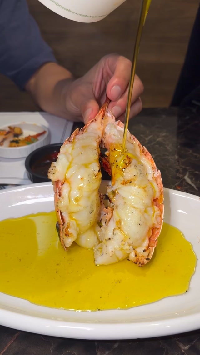Melbourne's Premium Seafood Buffet Featured