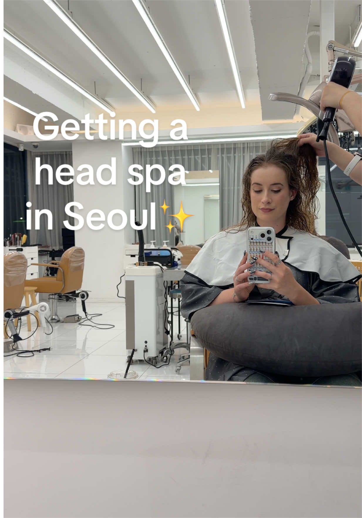 Hongdae Salon Offers AI-Powered Scalp and Hair Treatments