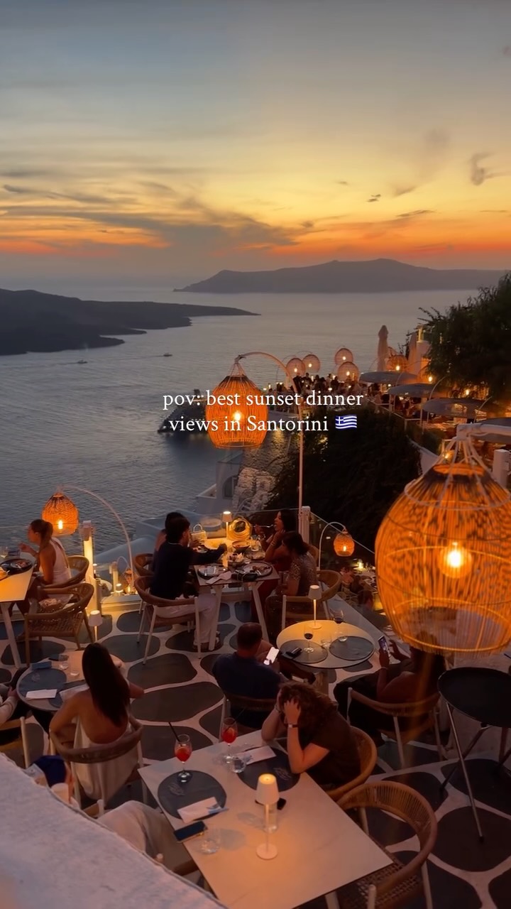 Santorini Restaurant With Breathtaking Sunset Views