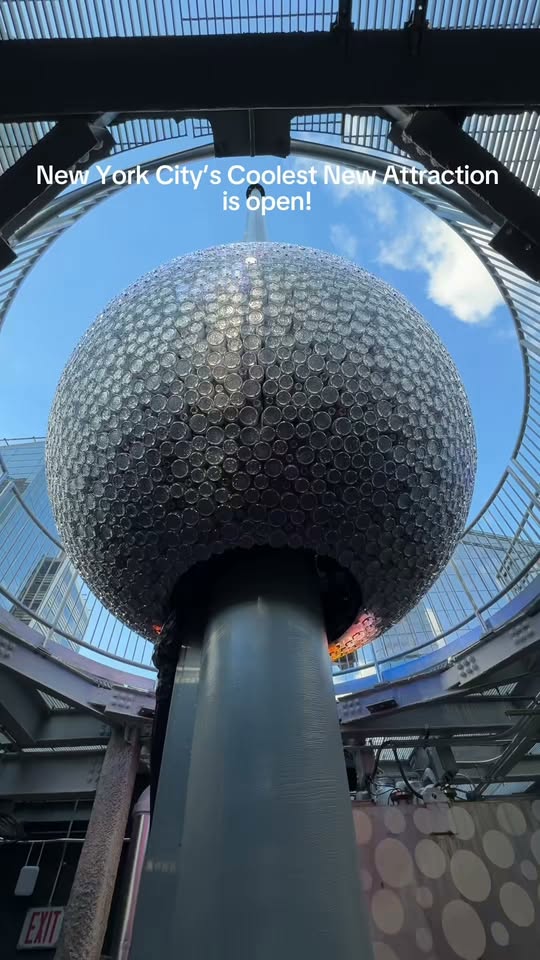 One Times Square: New York's Close-Up Ball Drop View