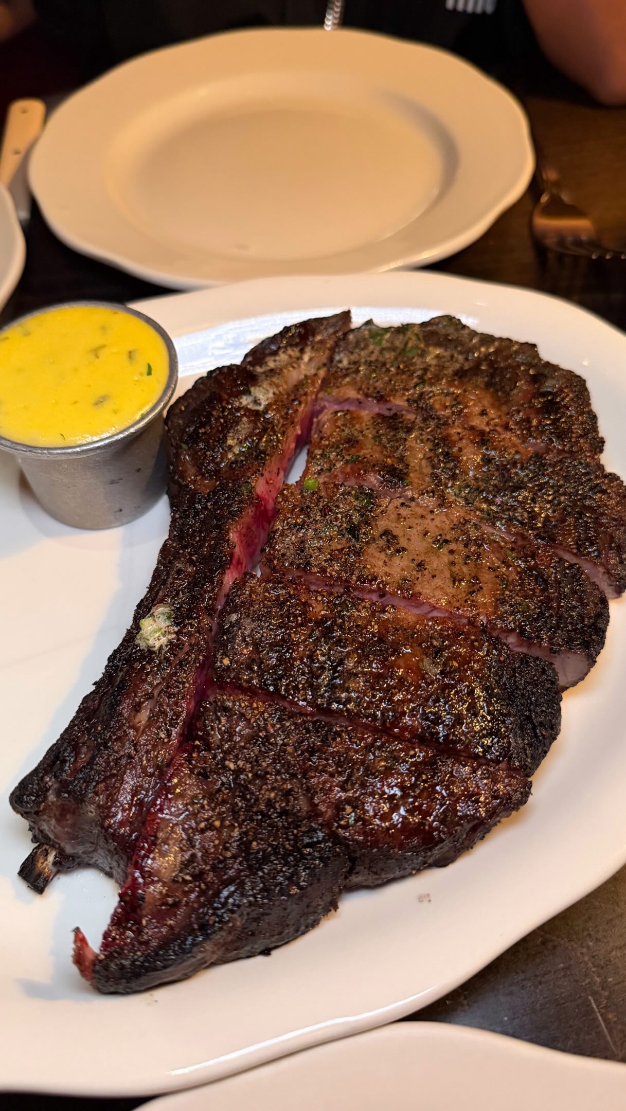 Iconic Midtown East Restaurant Serves Classic Dishes