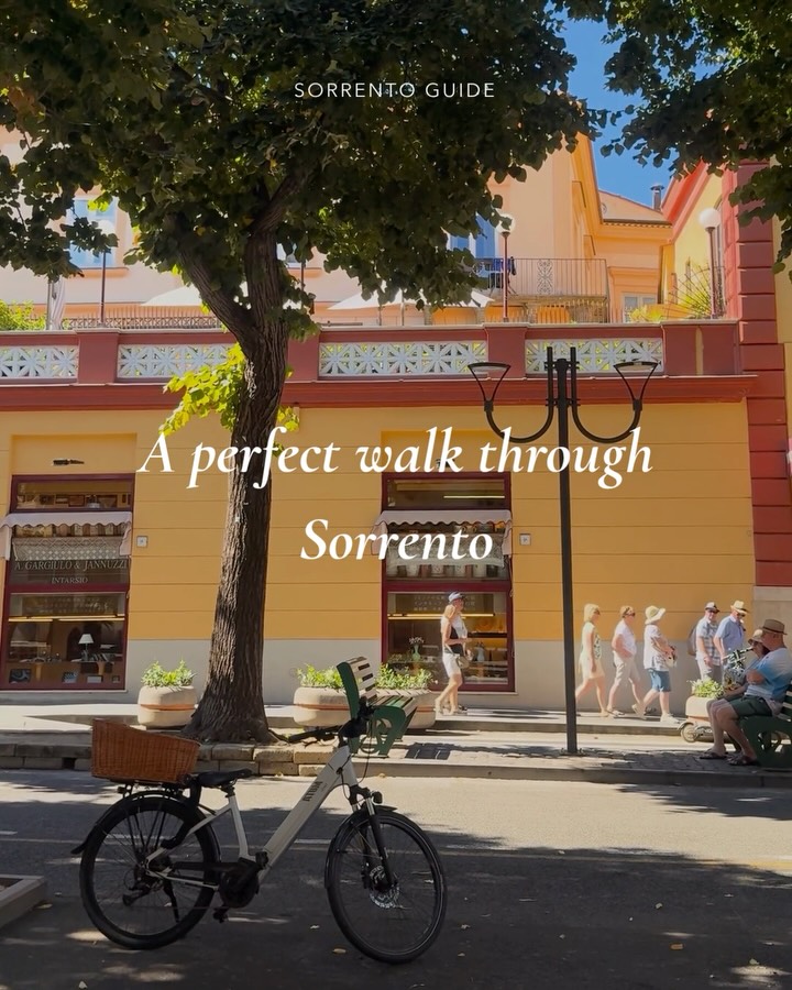 Sorrento Walking Tour: Historic Sites and Coastal Views