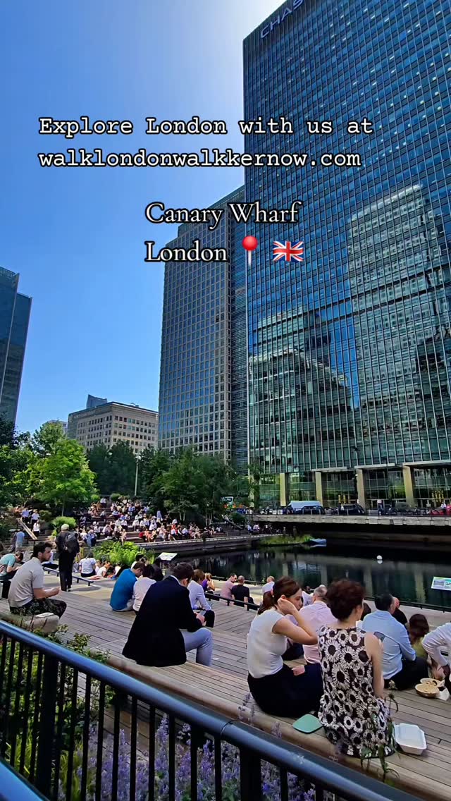 Canary Wharf's Modern Waterfront Seating