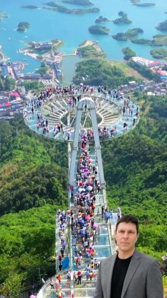 Hubei's Natural Wonders and Engineering Feats