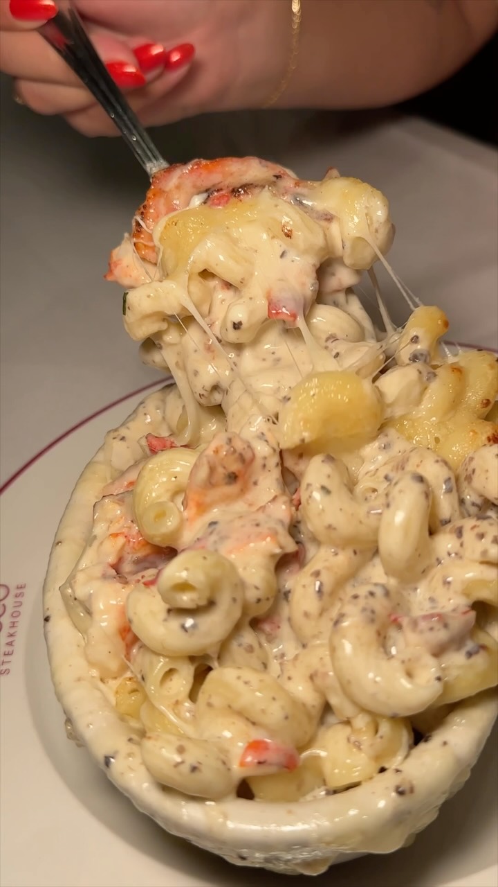 Truffle Lobster Mac and Cheese At Rocco Steakhouse