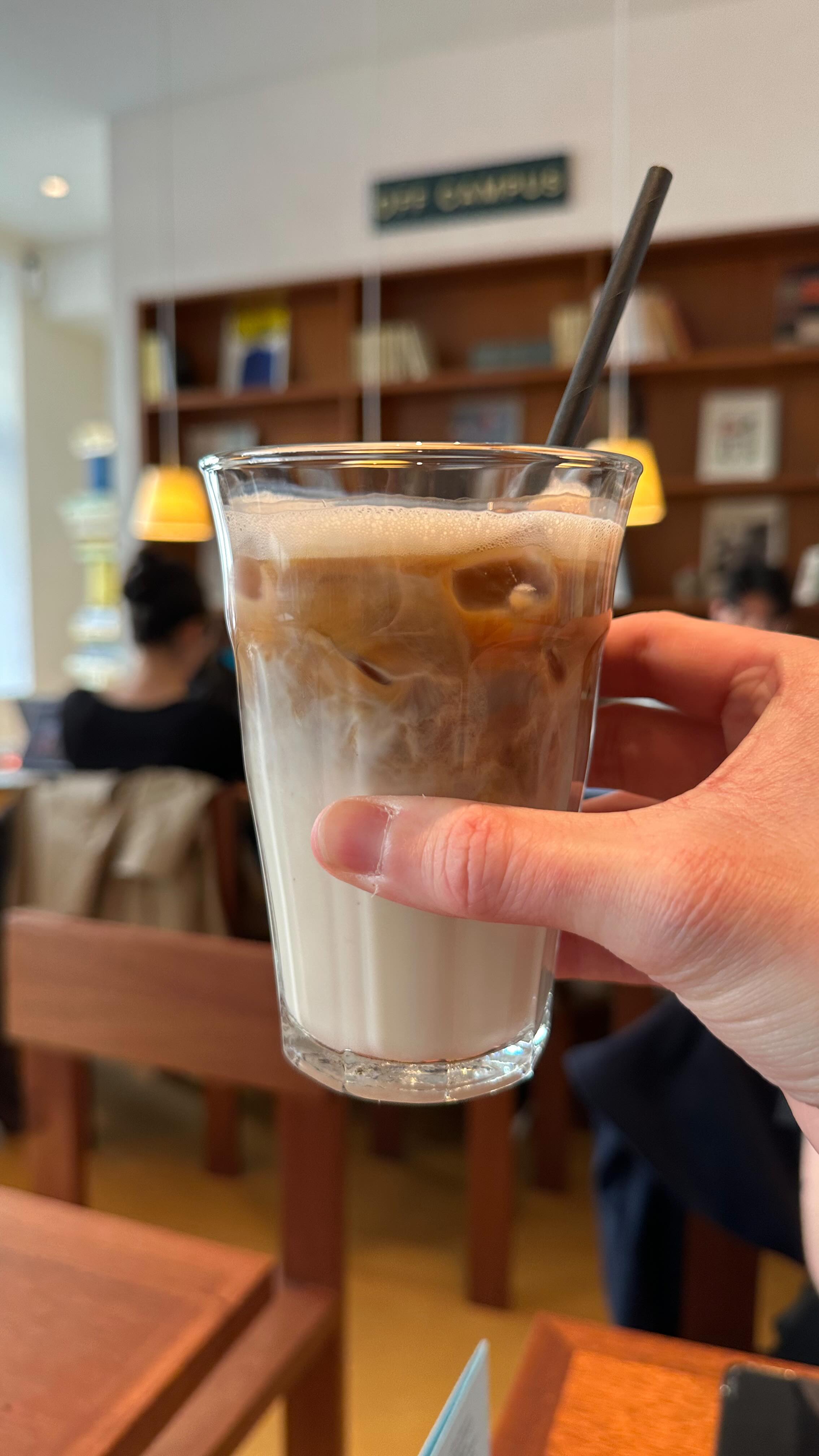 Coffee Shop Offers Sociology, Cinema, Geopolitics Courses