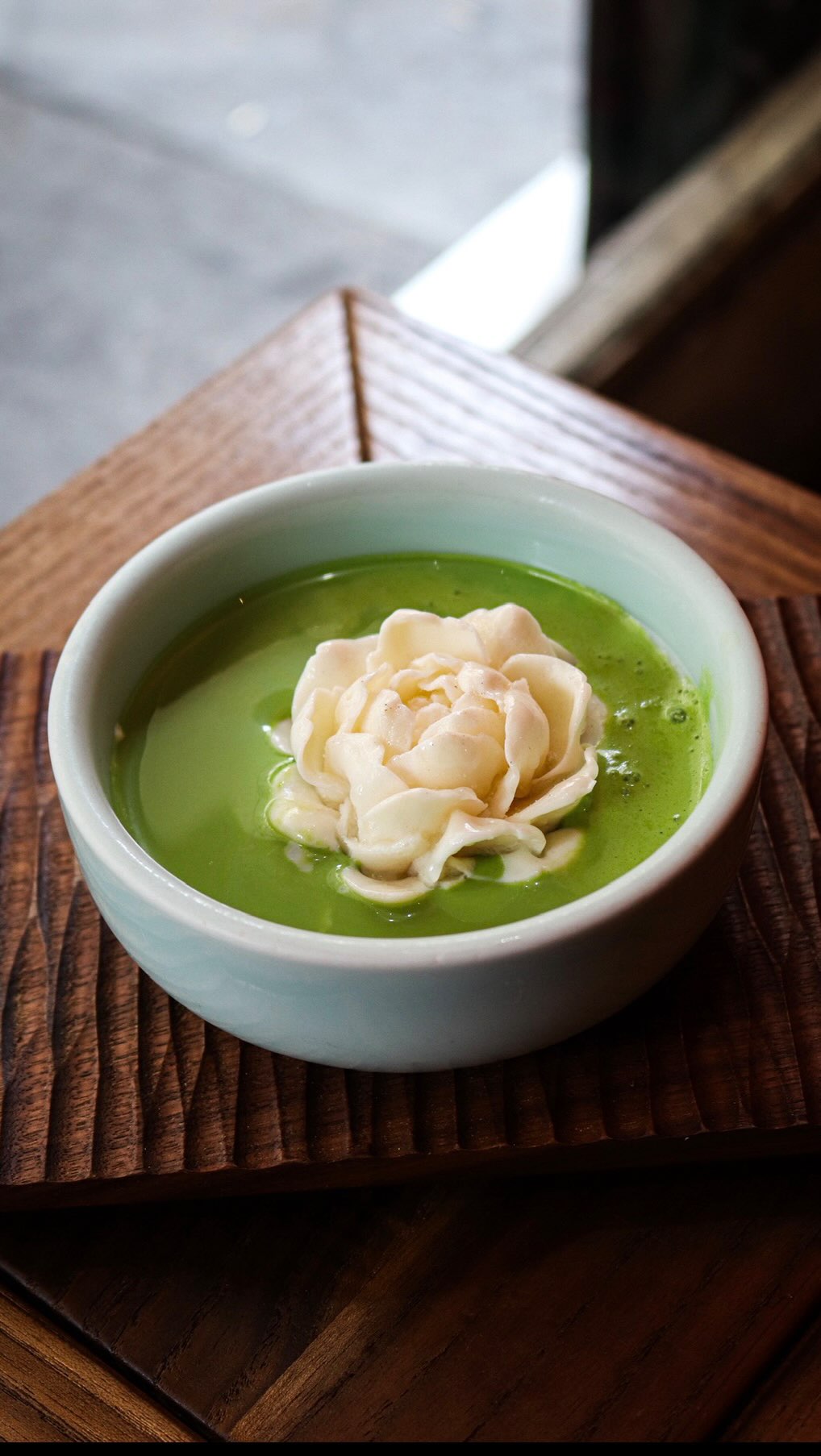 Paris Tea Salon Features Chinese Delicacies