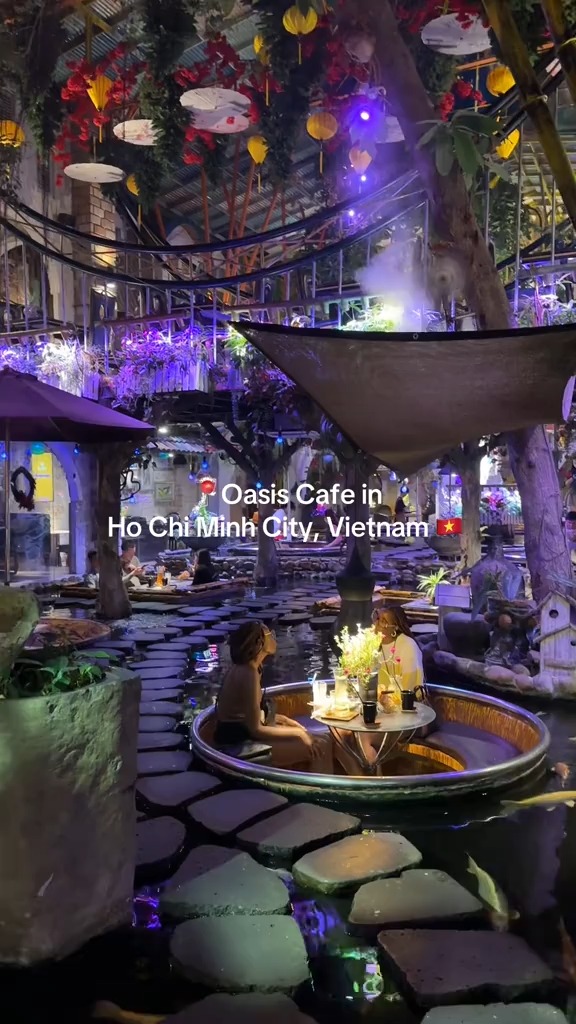 Oasis Cafe: A Ho Chi Minh City Gem