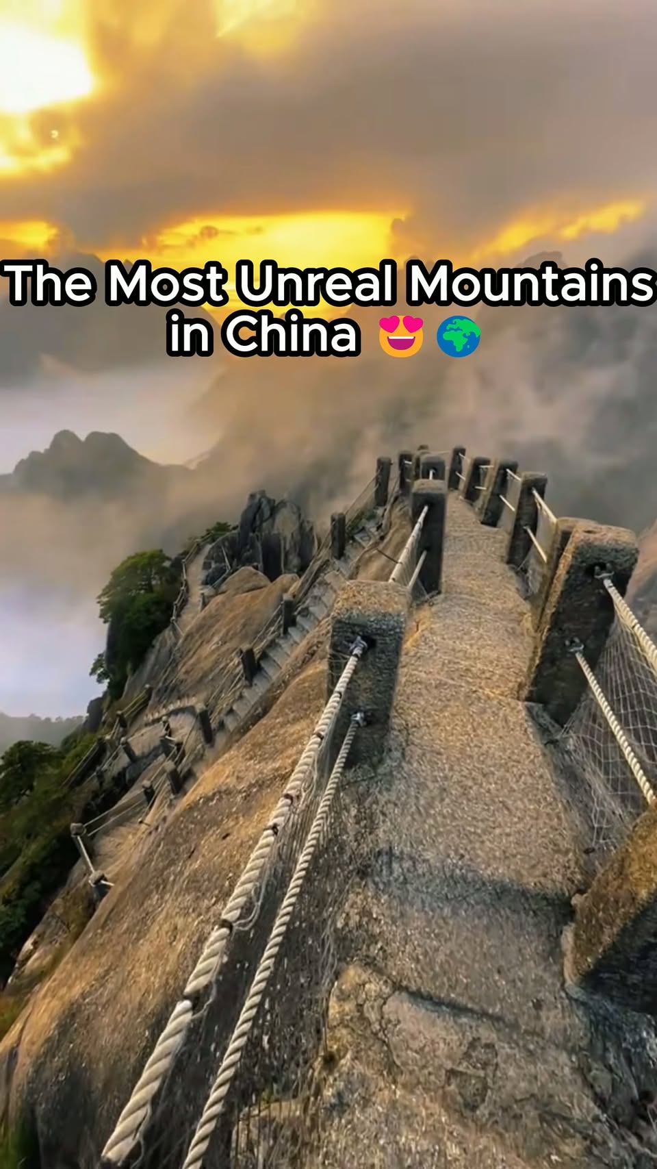 Three Scenic Mountain Destinations in China