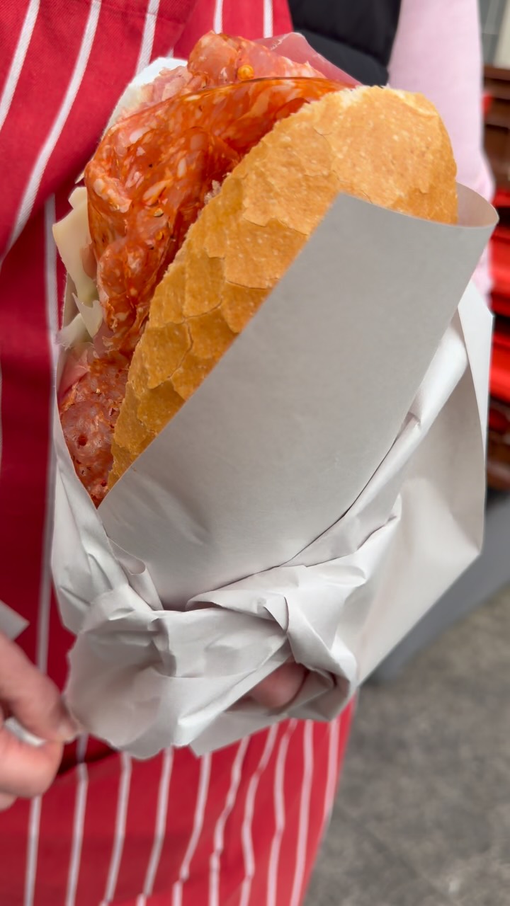 Rocco's Neighborhood Pizza's Culinary Delights