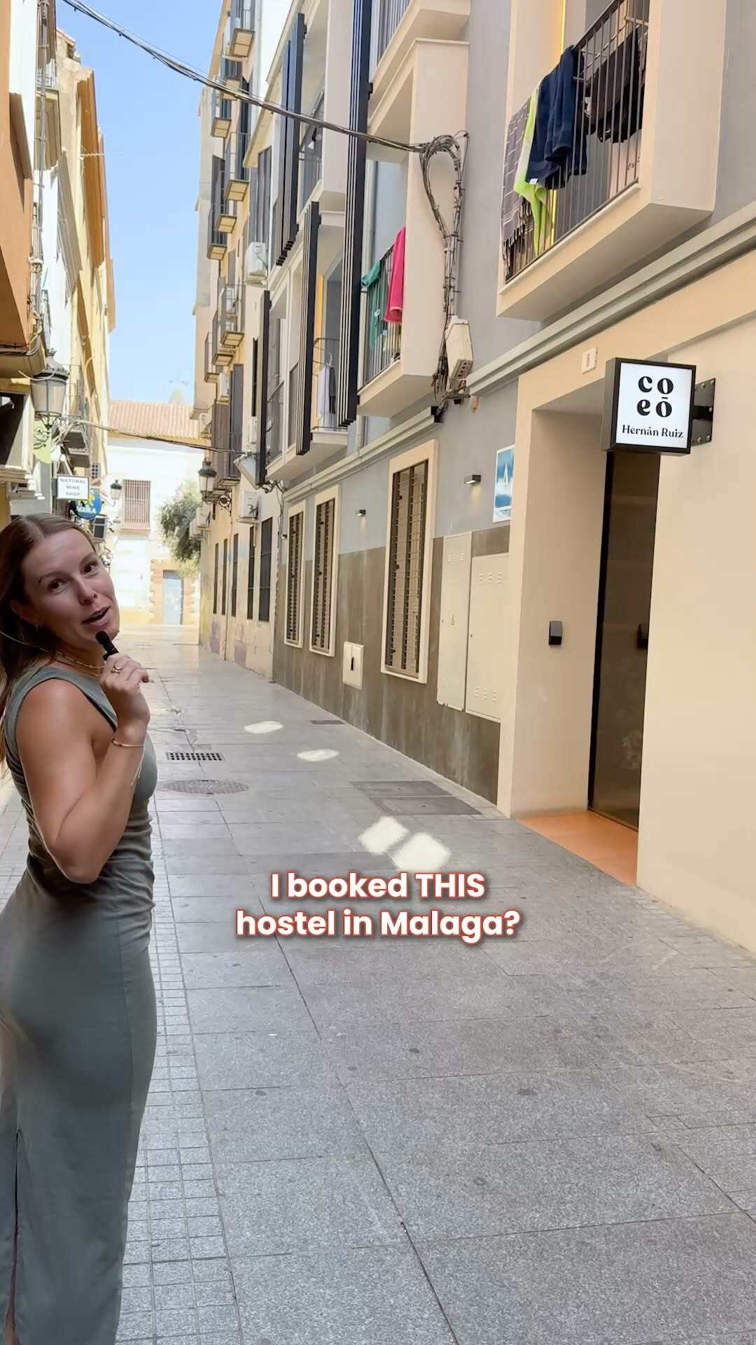 Hostel with Rooftop Pool in Malaga