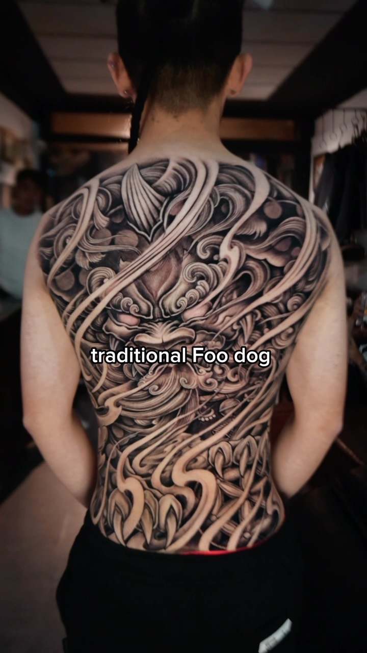 Sydney Man Gets Foo Dog Back Tattoo In Vietnam