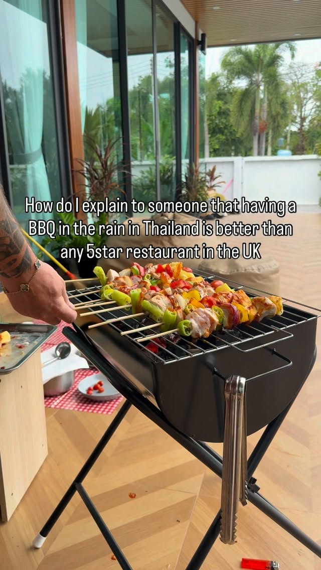 Pattaya Barbecue Beats Five-Star Dining