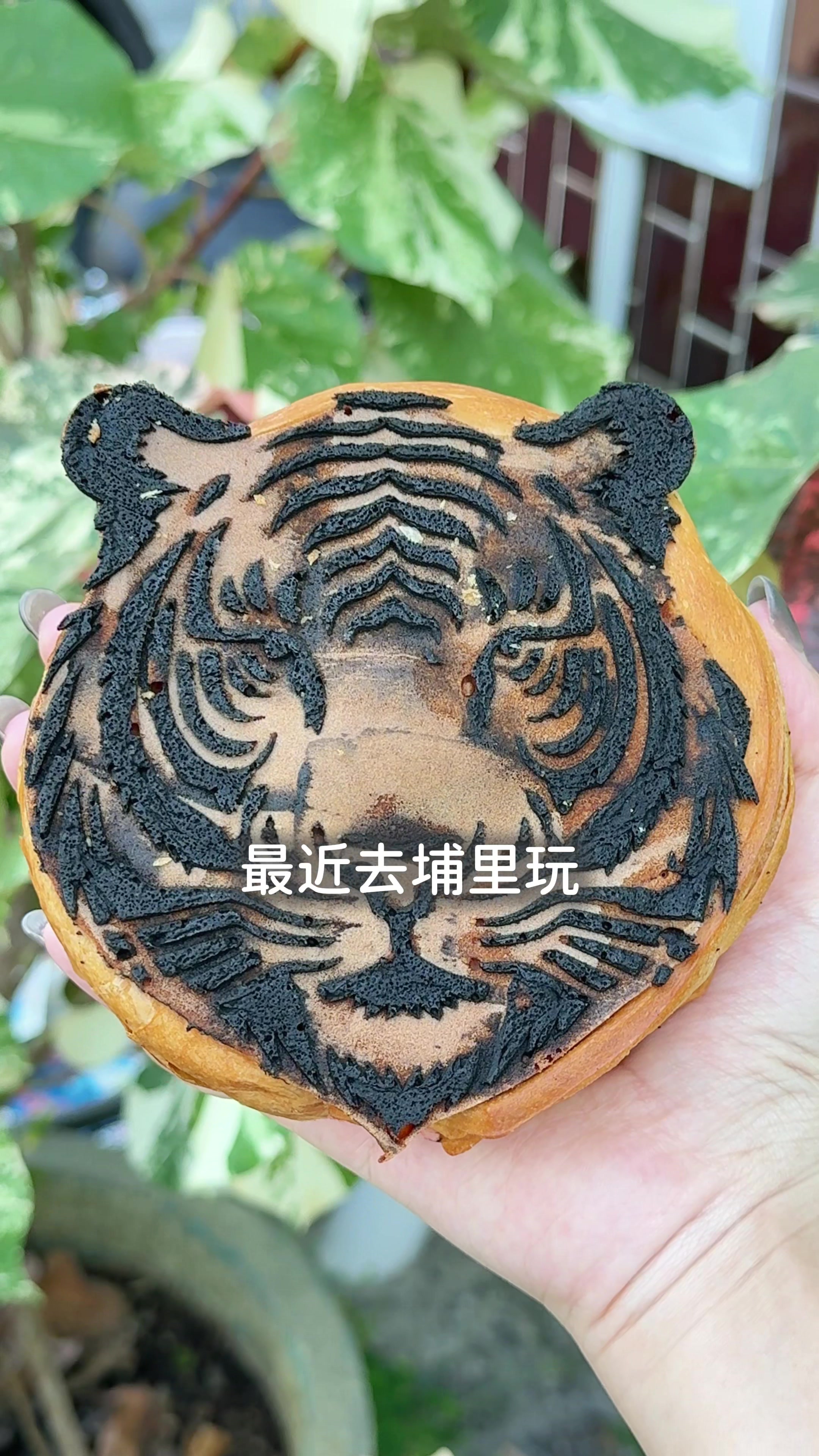 Unique Croissant Bakery Also Features Handmade Crafts