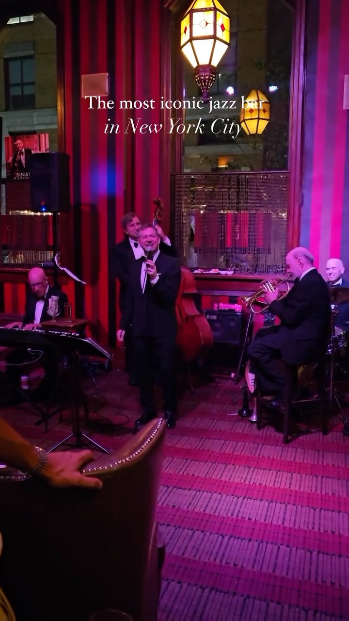 New York City Jazz Club Features Live Music
