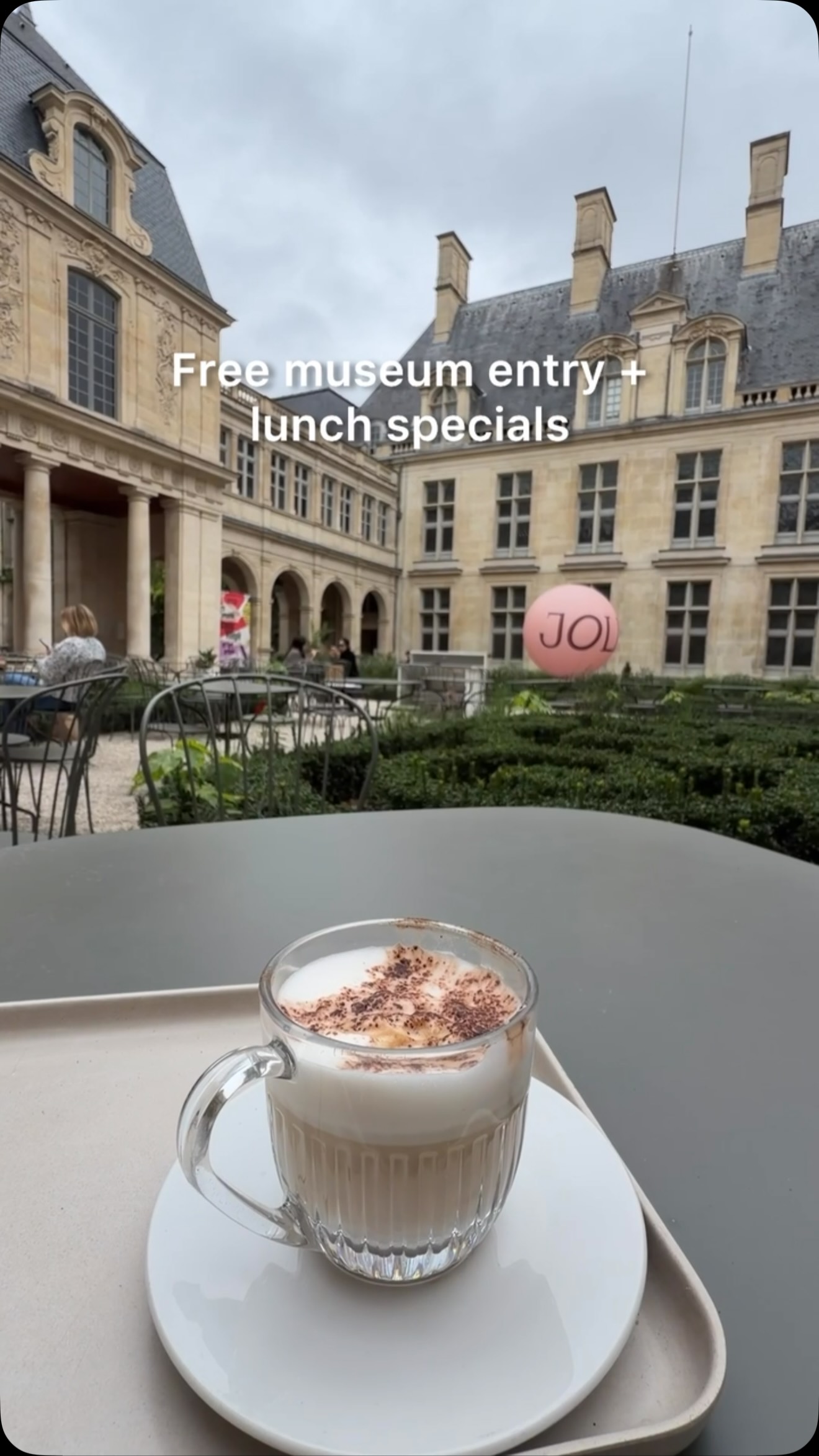 Paris Courtyard Restaurants Offer Museum Visits