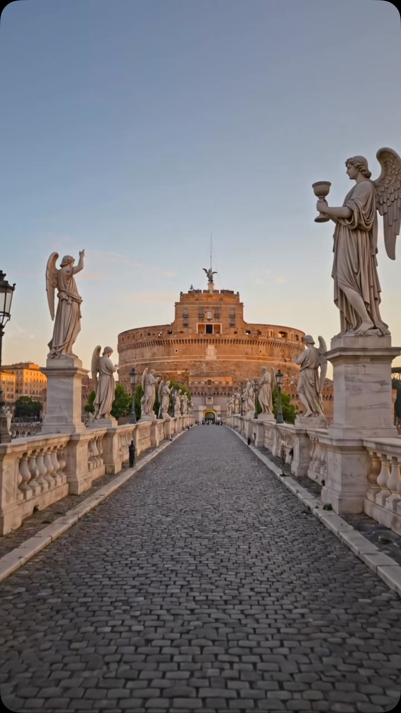 Rome's Historical Sites Along the Tiber River