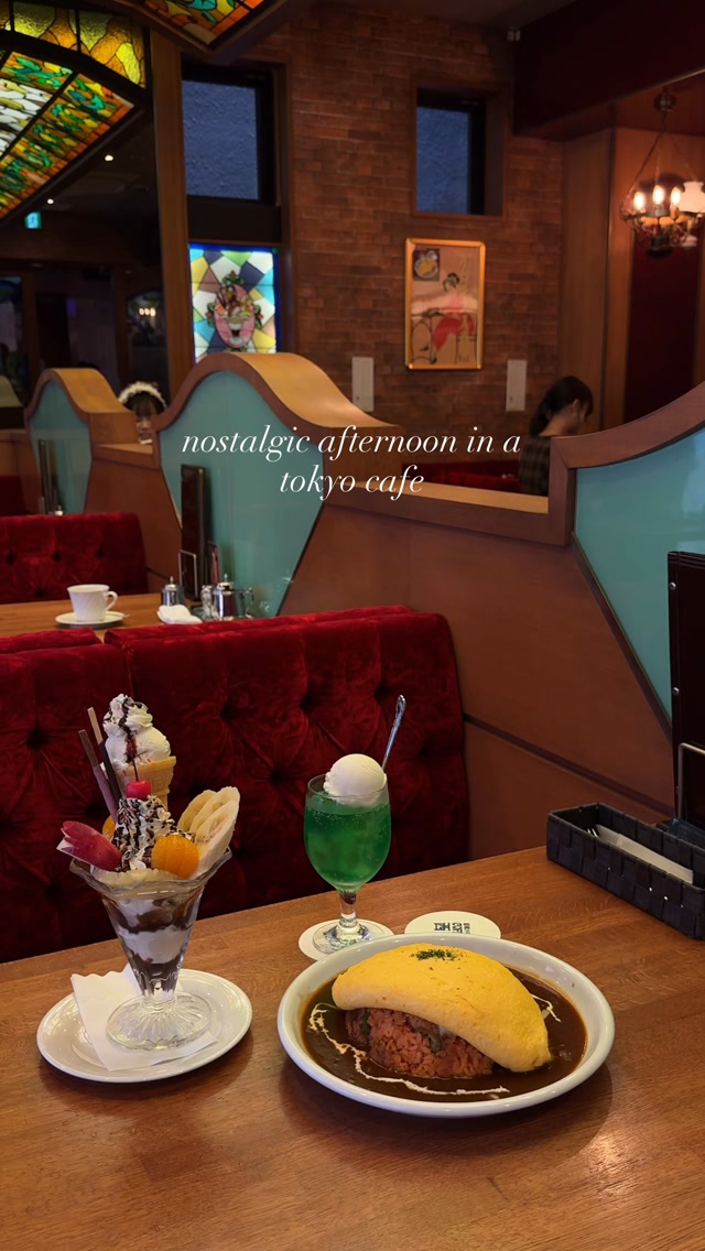 Showa-Era Cafe in Tokyo Serves Classic Treats
