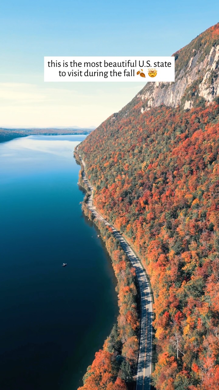 Vermont's Autumn Foliage Display